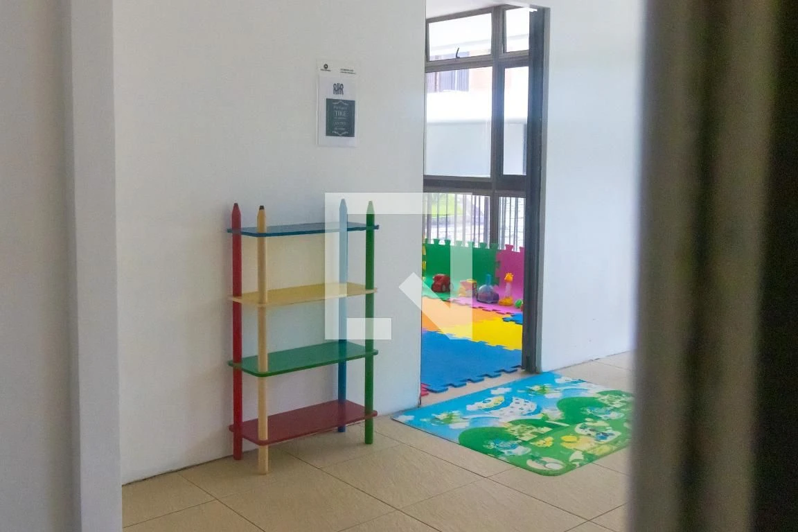 Apartamento mobiliado com 2 quartos e piscina no condomínio — photo 15