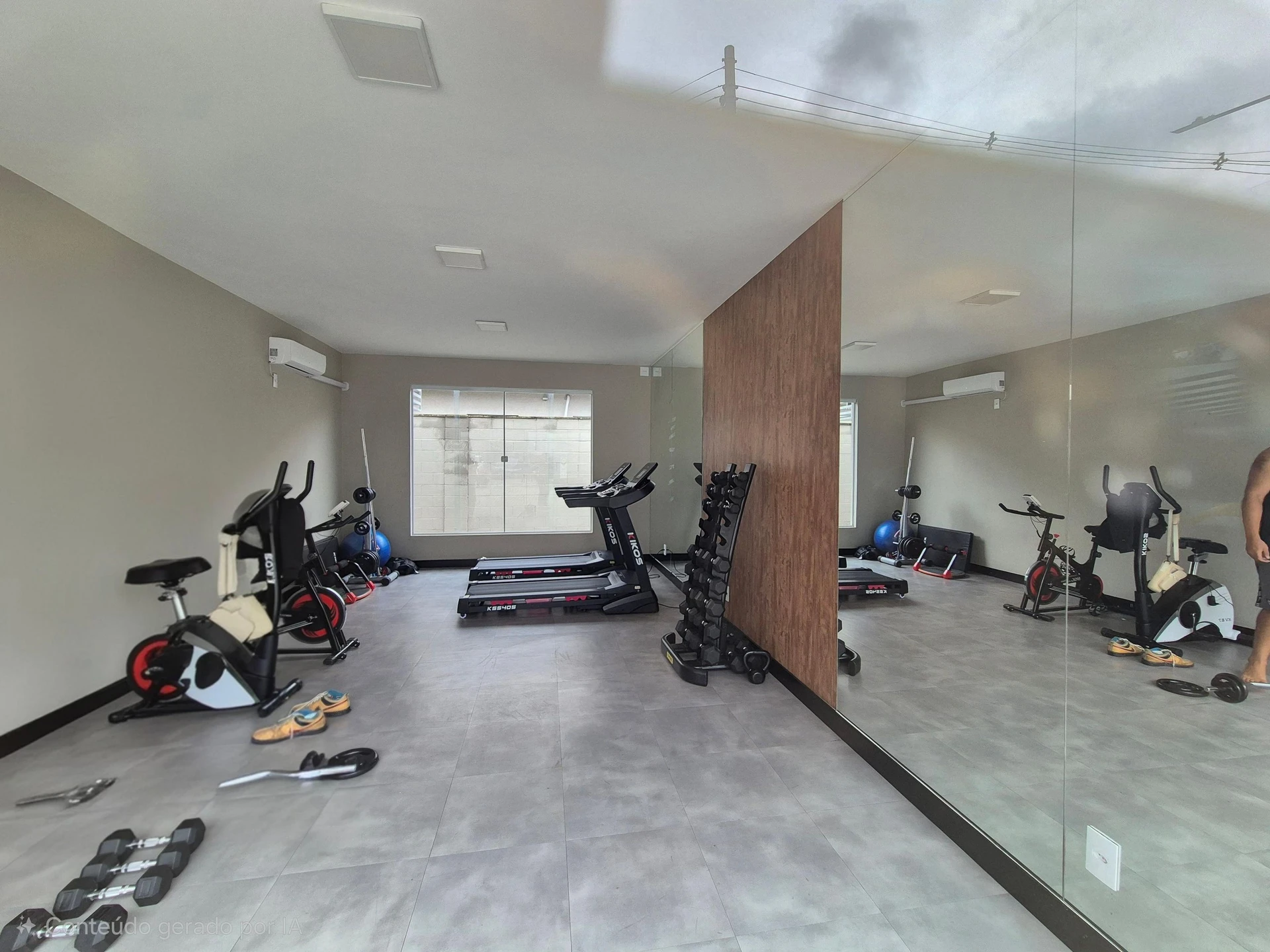 2-bedroom apartment with 1 en-suite and open-air pool — photo 16