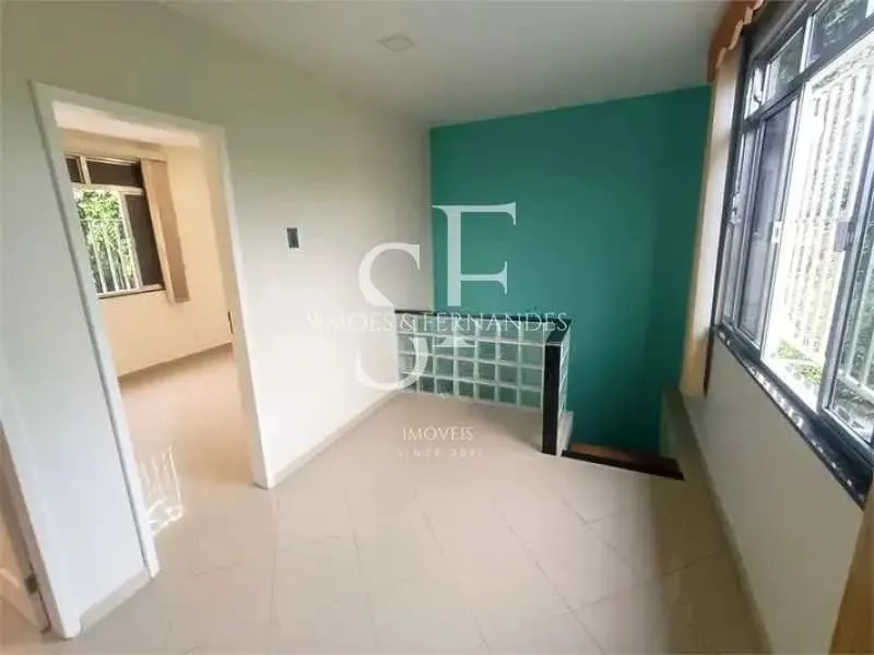 Unfurnished apartment with 3 bedrooms and 3 bathrooms — photo 17