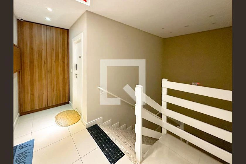 Furnished apartment with 2 bedrooms and an en-suite suite — photo 48