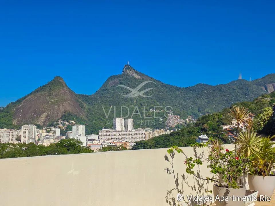 Furnished 715 m² apartment with 4 en-suite bedrooms — photo 62