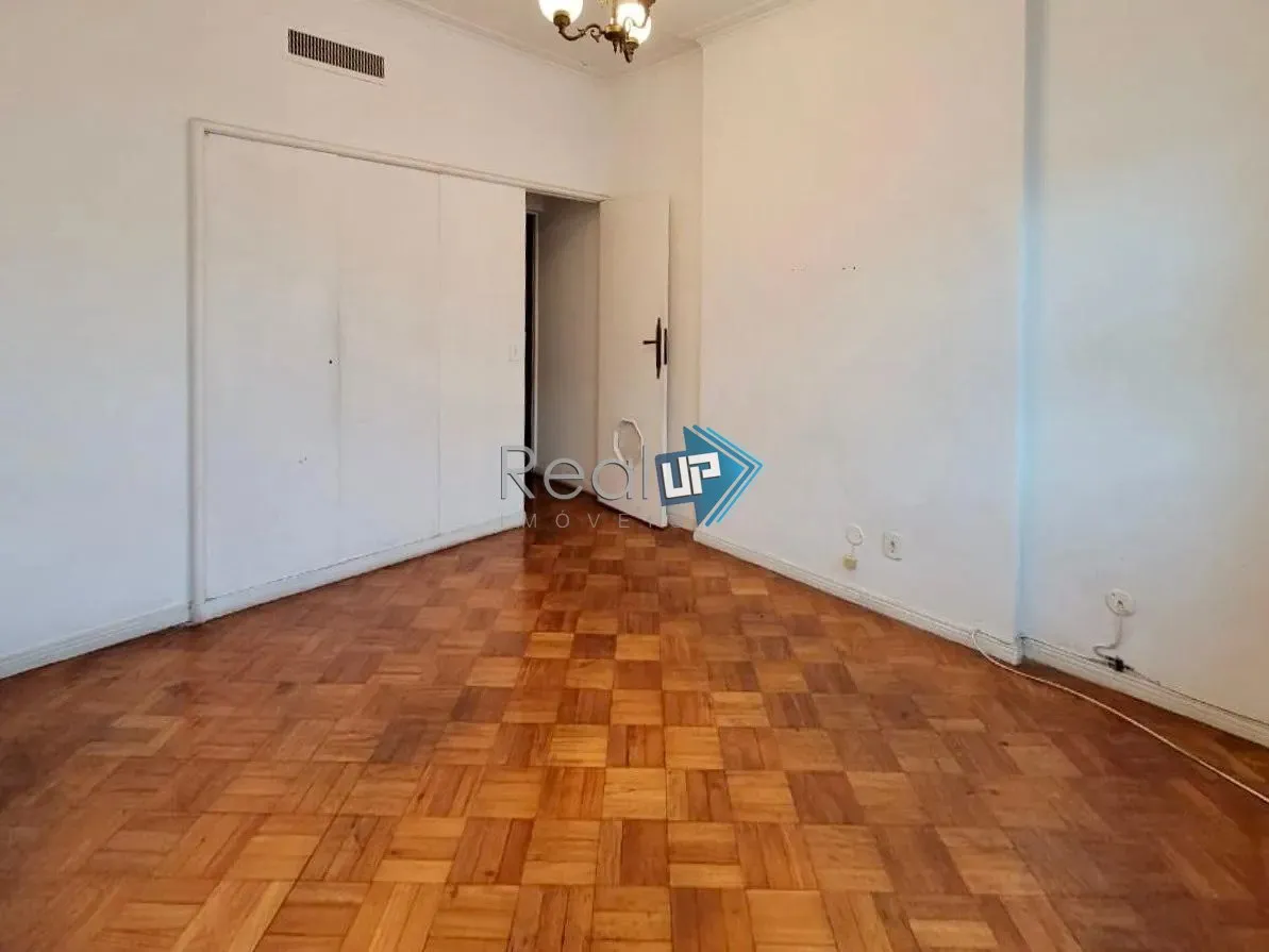Apartamento para locação com 5 dormitórios e janelas do chão ao teto — photo 26