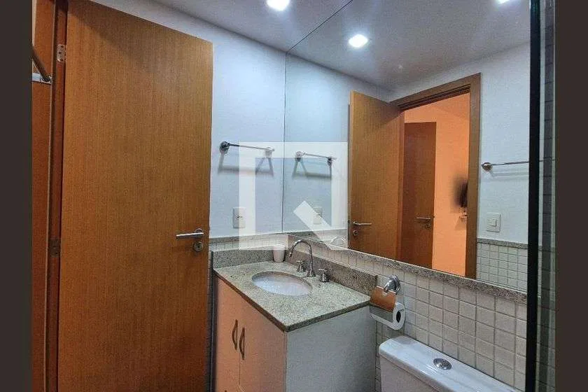 80 m² apartment with a pool in the building — photo 27