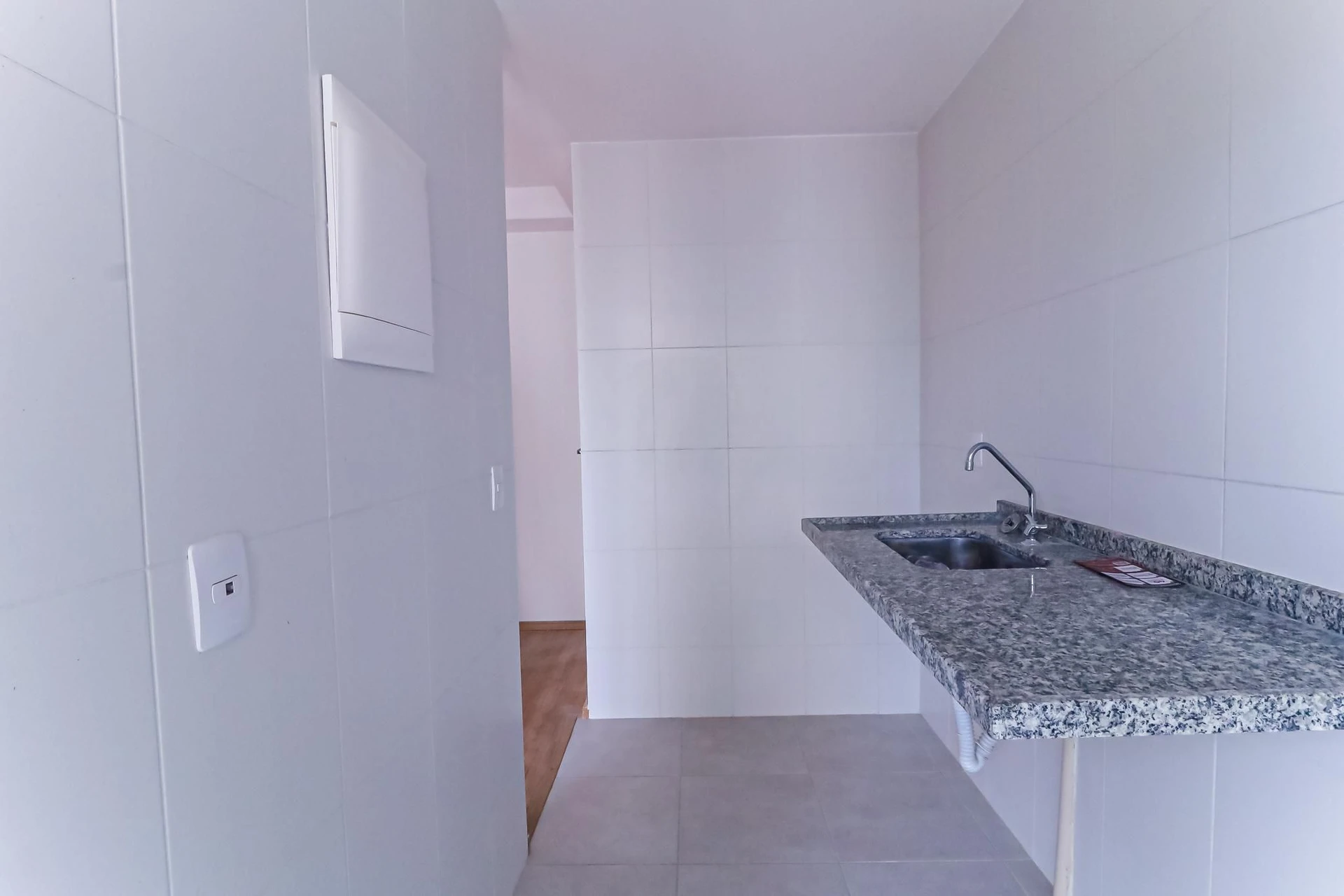 Apartamento de 2 quartos em condomínio com piscina — photo 22