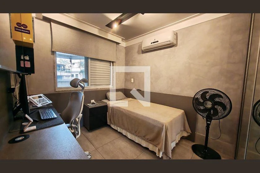 Furnished apartment, 160 m², with a glass-enclosed balcony — photo 22