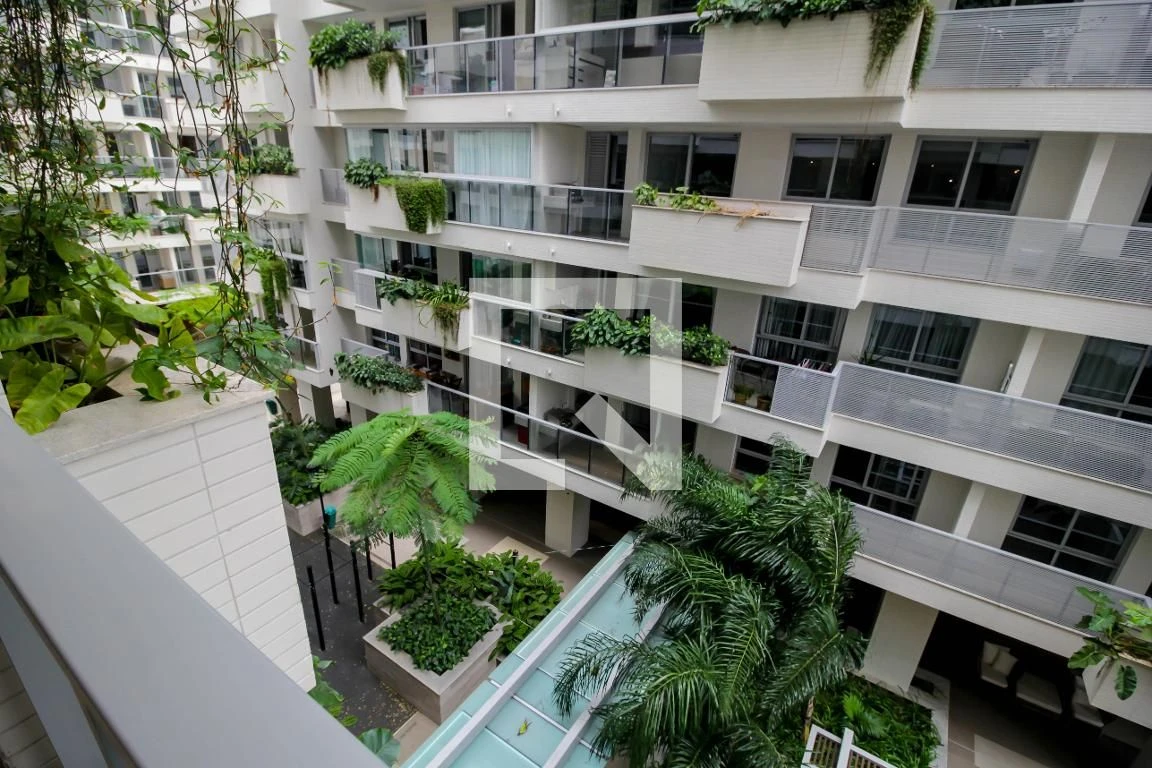 Unfurnished apartment with 2 bedrooms, 1 en-suite — photo 17
