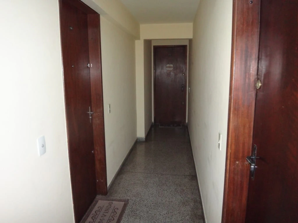 2-bedroom apartment with wood or laminate floors — photo 24