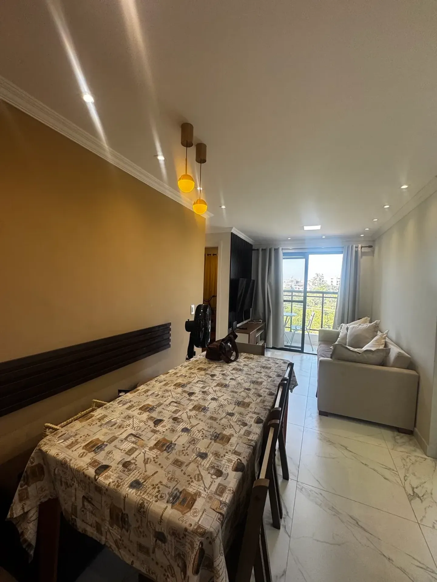 Furnished apartment with a balcony and 2 bedrooms — photo 3