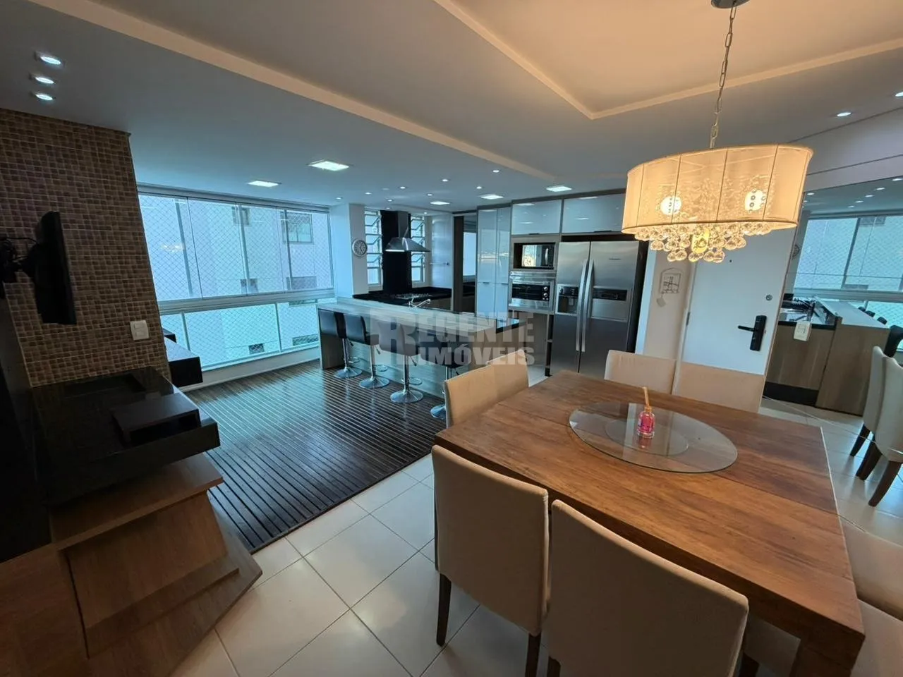 Меблированная квартира 118 м² с 3 спальнями и кухней open-plan
