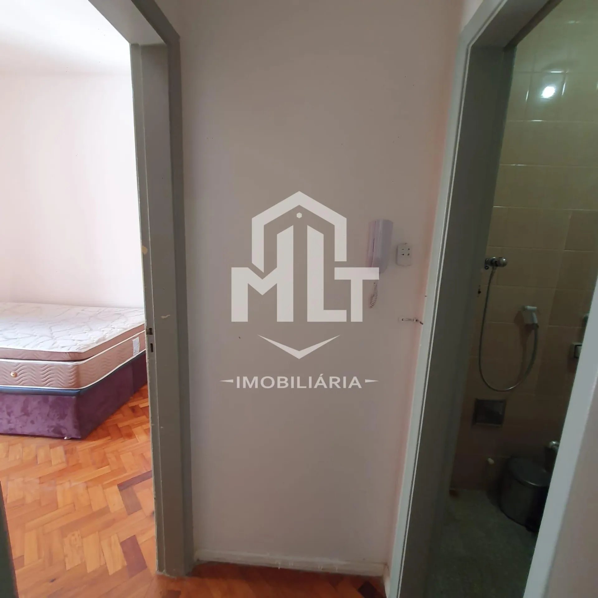 Apartment, 53 m², with wood or laminate floors — photo 15