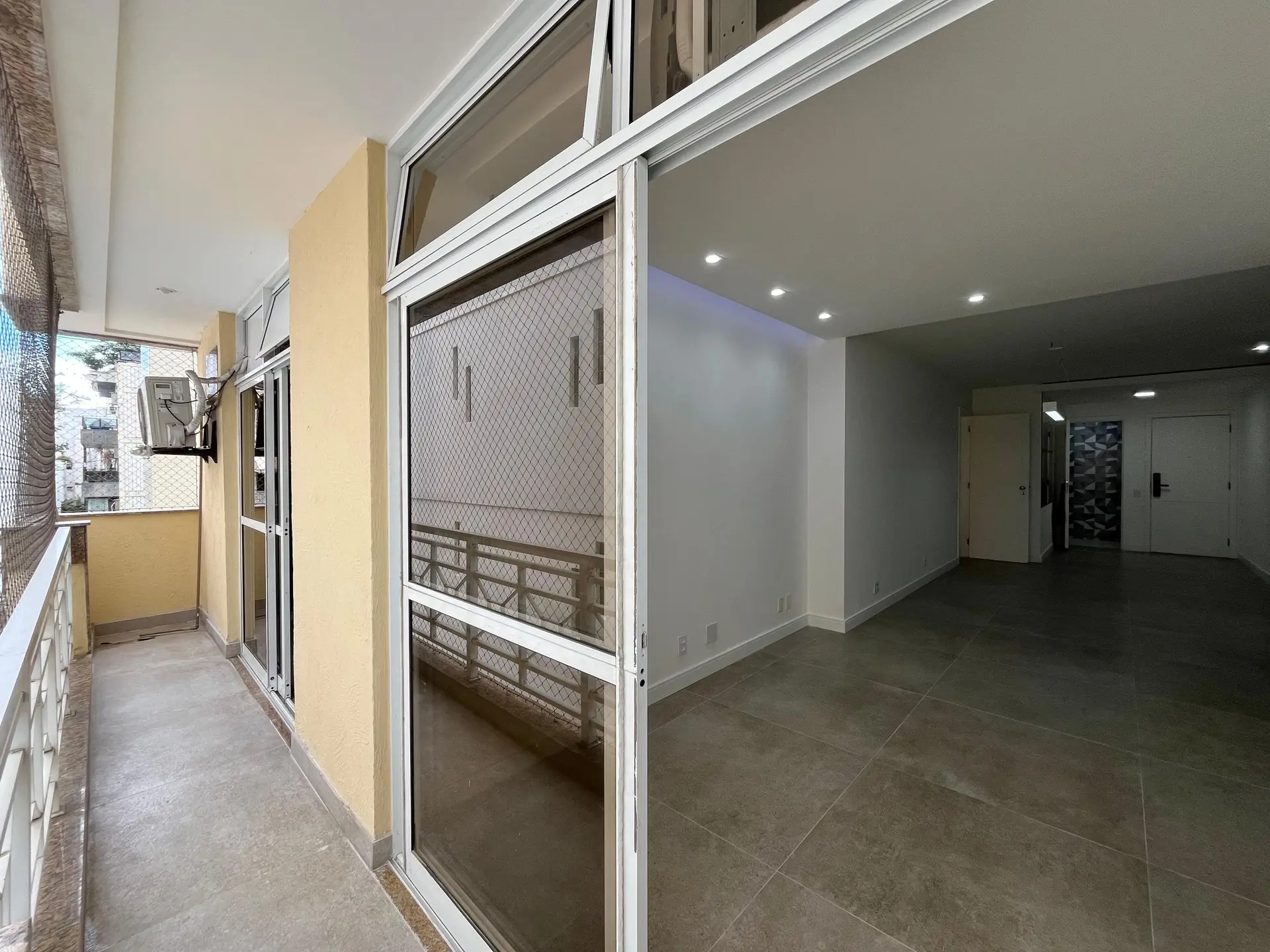 3-bedroom apartment with a washing machine in Rio de Janeiro — photo 5