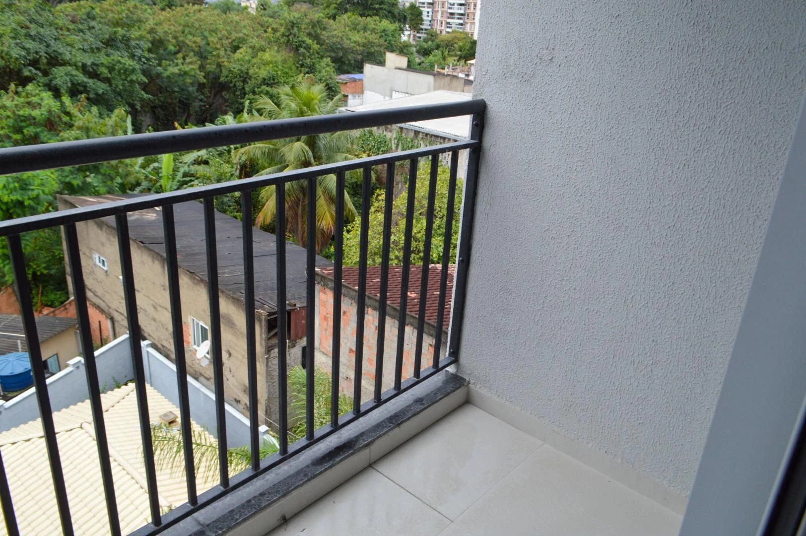 Mountain view in a 2-bedroom apartment, 52 m² — photo 5