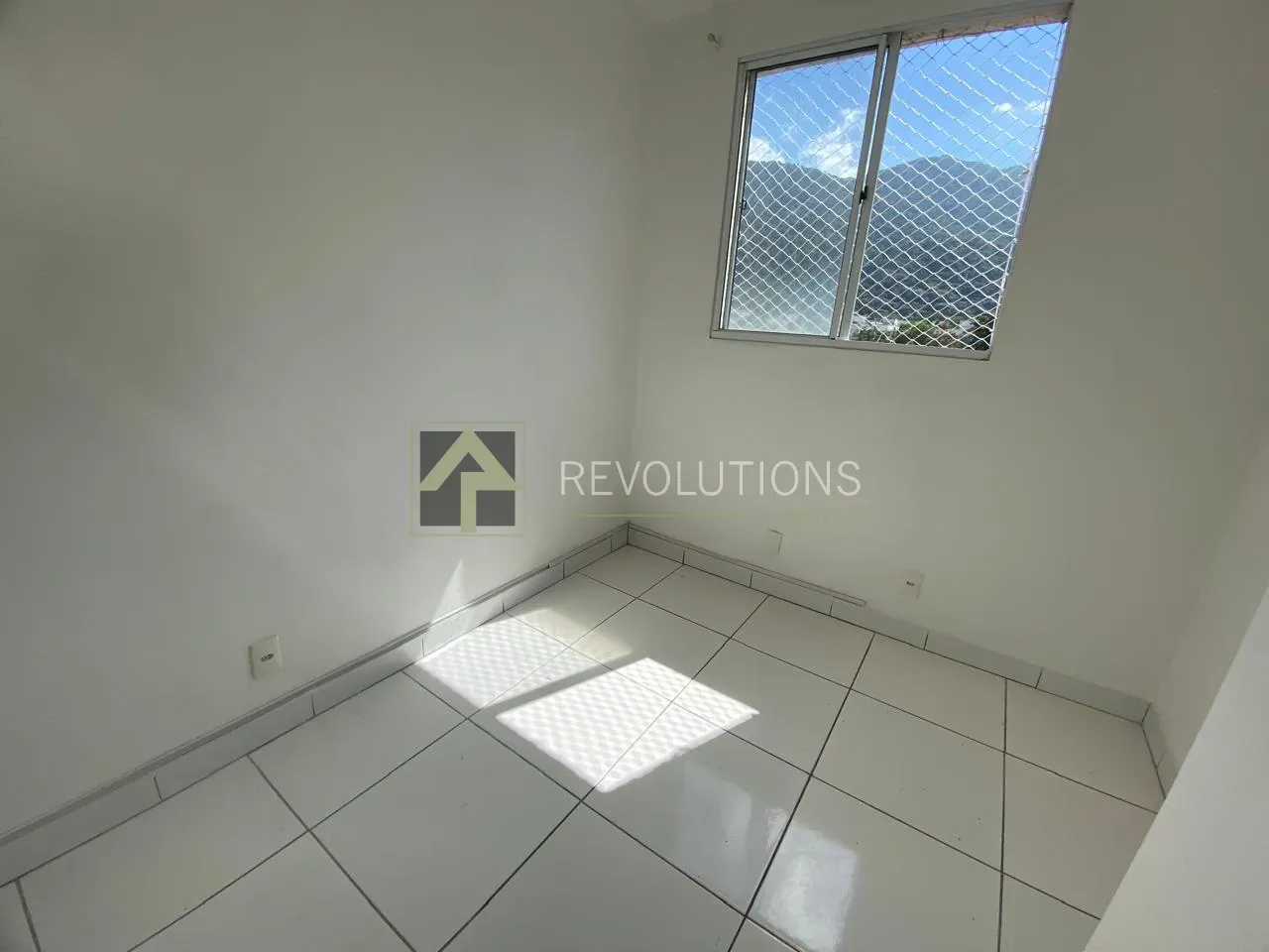 Apartment with 3 bedrooms and 1 bathroom — photo 9