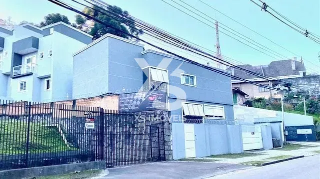 Sobrado com 3 quartos e 4 banheiros para locação — photo 32