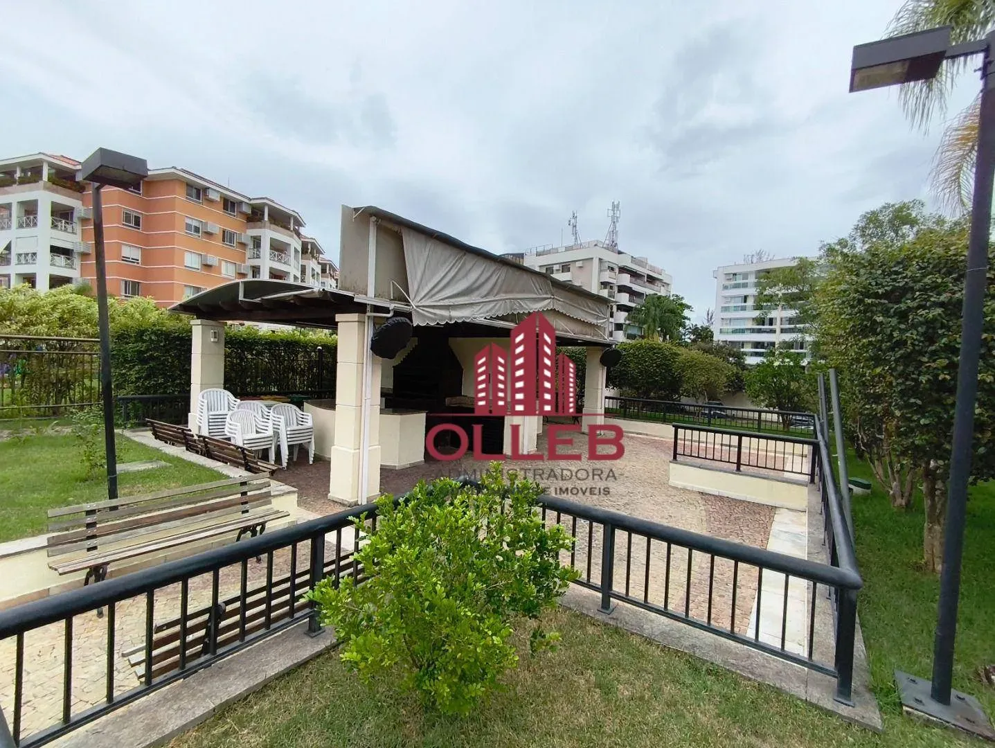 3-bedroom apartment with 4 bathrooms and enclosed balcony — photo 26