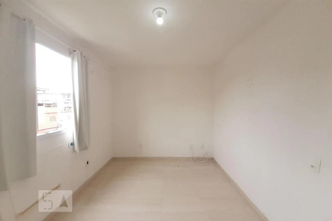 Unfurnished rental apartment with 2 bedrooms and 1 bath — photo 7