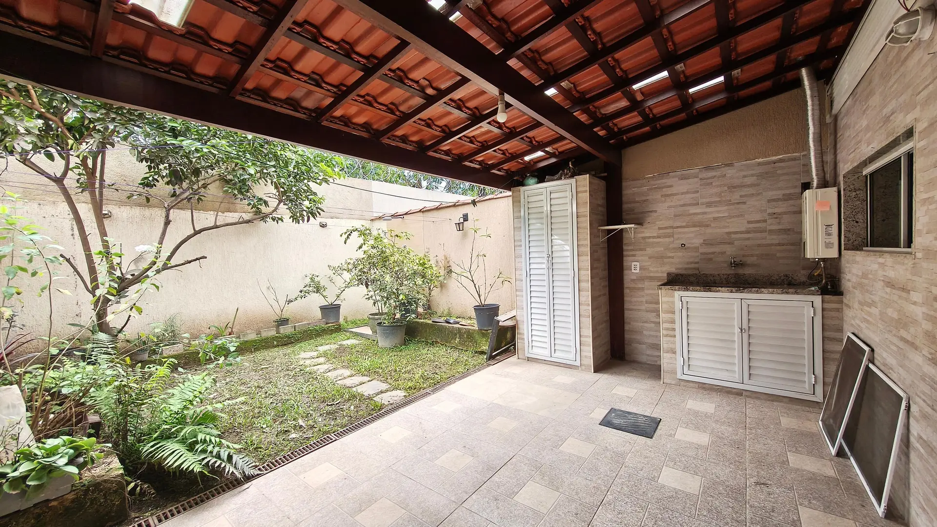 Casa com 3 quartos e cozinha em plano aberto — photo 10
