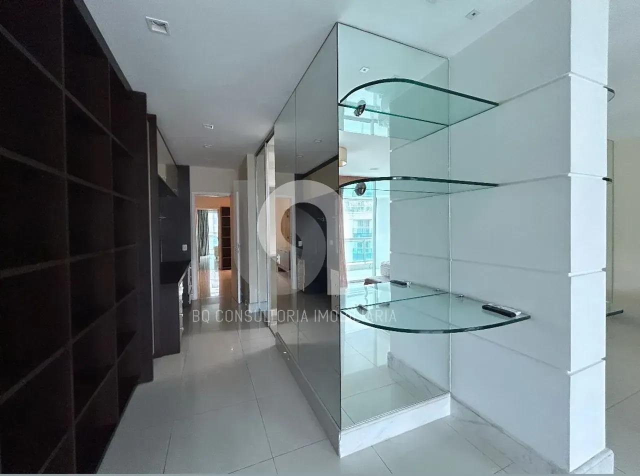 Furnished 580 m² apartment with 4 bedrooms and 5 bathrooms — photo 8