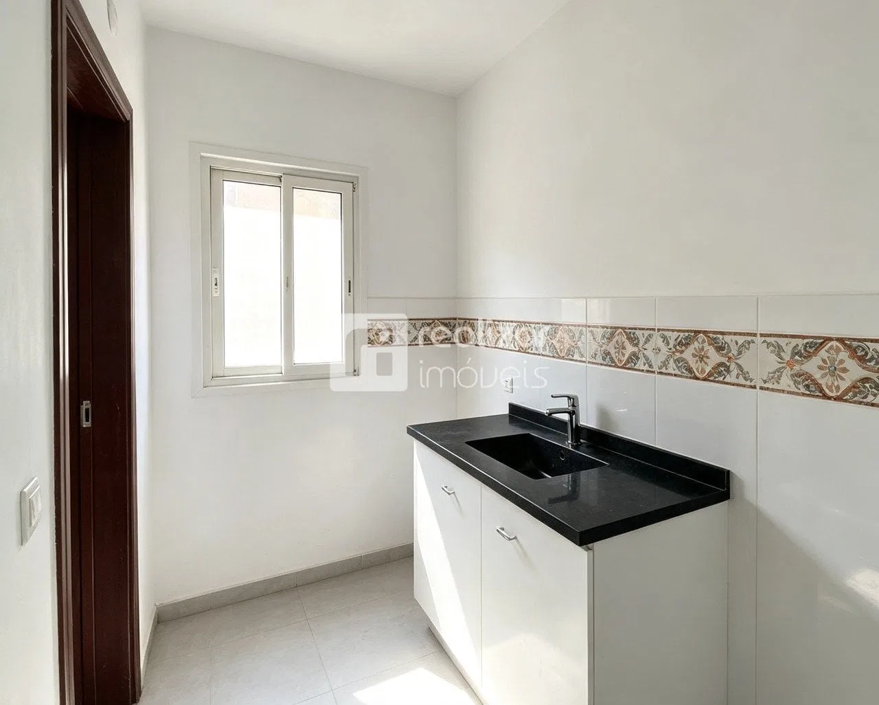 2-bedroom apartment with 2 bathrooms and 2 parking spaces — photo 9