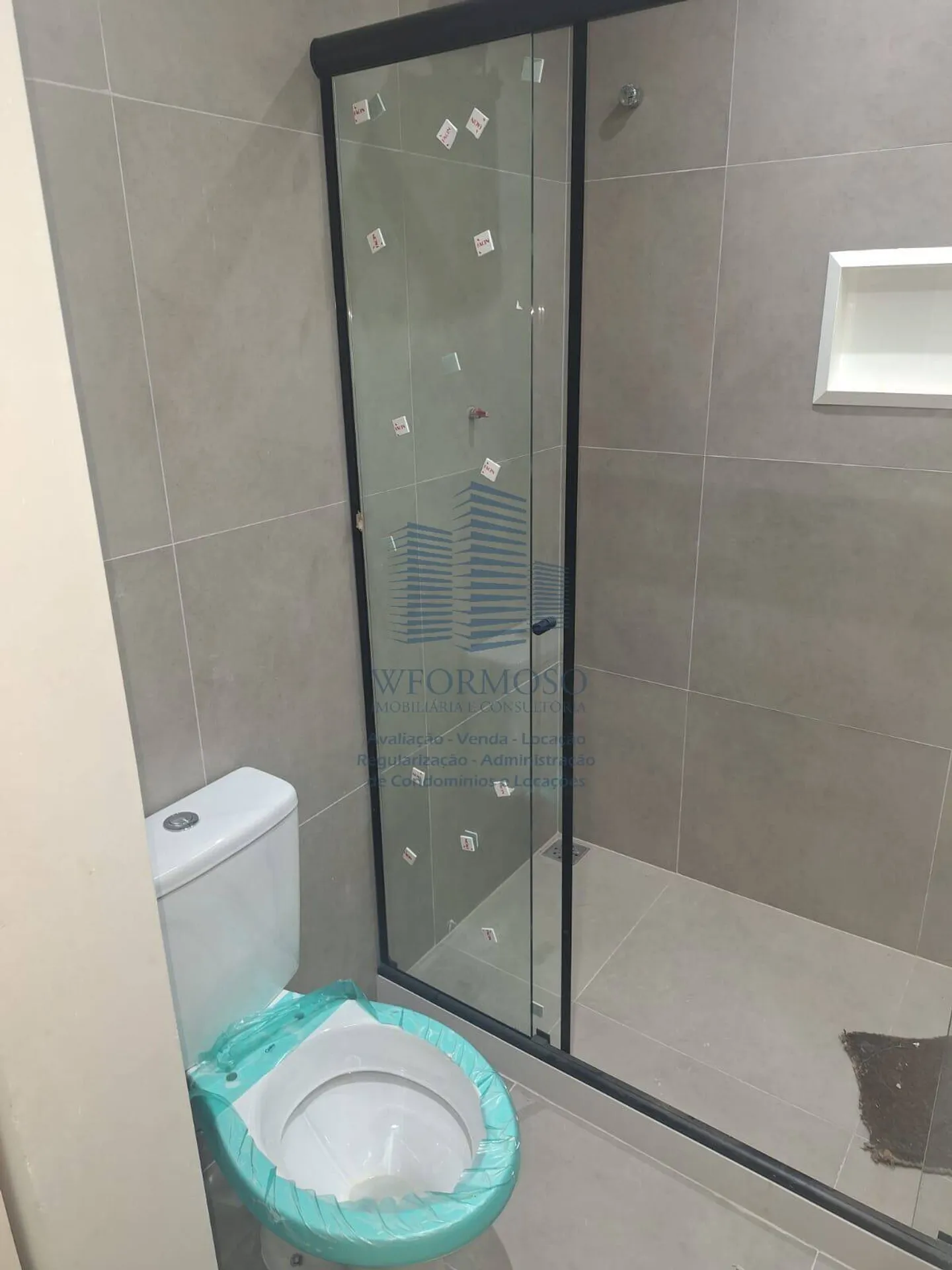 Дерев'яна підлога або ламінат та 1 спальня: квартира 30 м² — photo 3