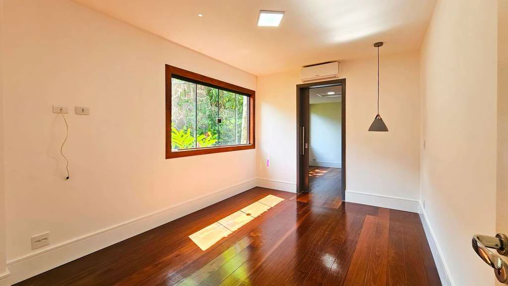 Condo house with 5 bedrooms and a gas kitchen — photo 21