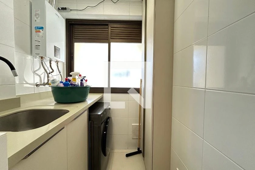 2-bedroom apartment in a building with a pool — photo 9