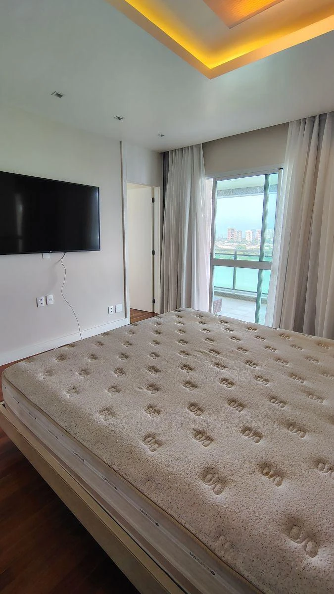 Furnished 249 m² apartment with 3 en-suite bedrooms — photo 15