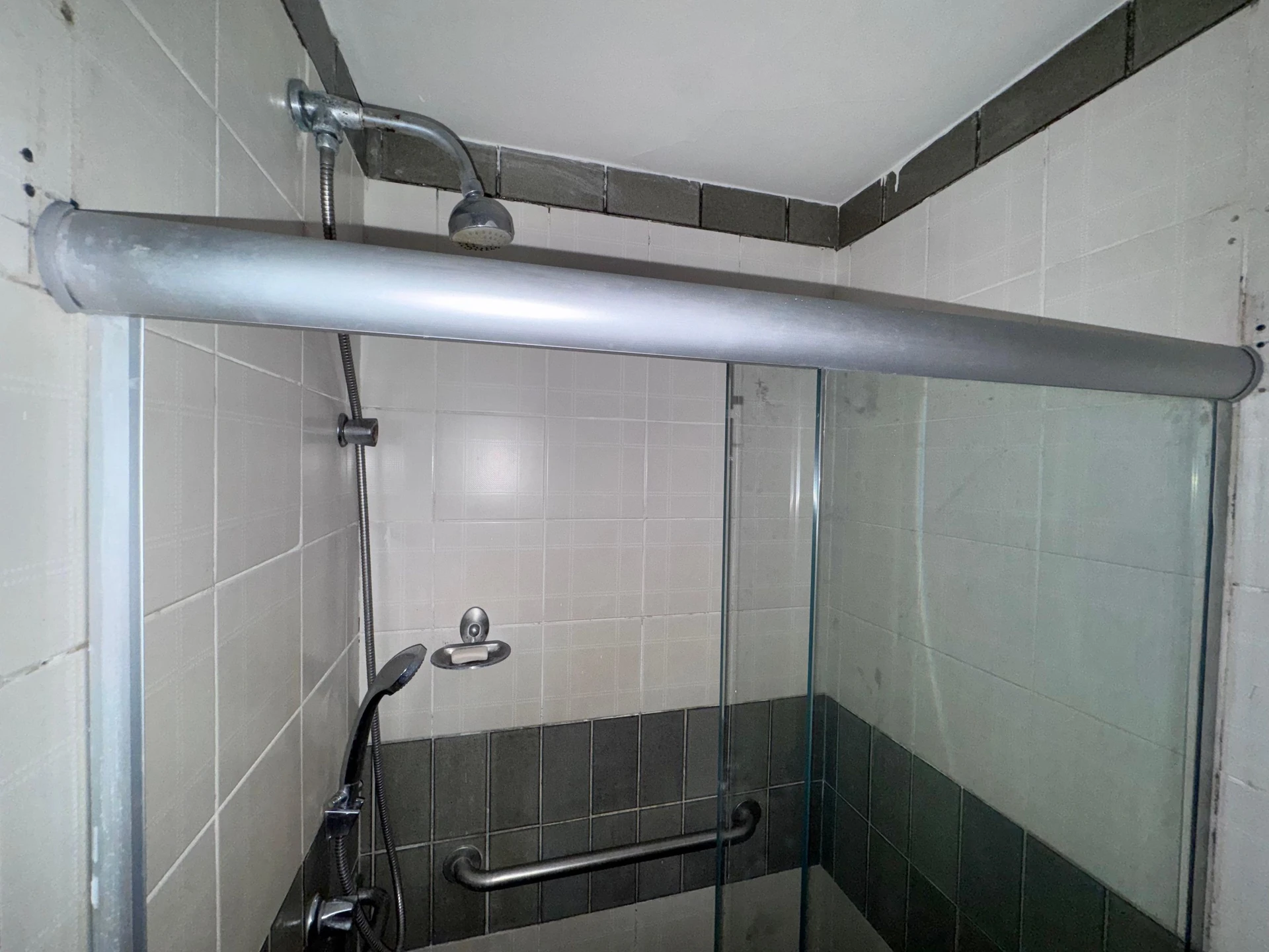 Apartamento de 3 quartos com varanda de vidro — photo 37
