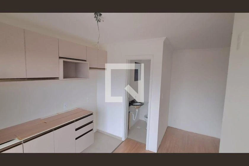 2-bedroom apartment with wood or laminate floors — photo 15