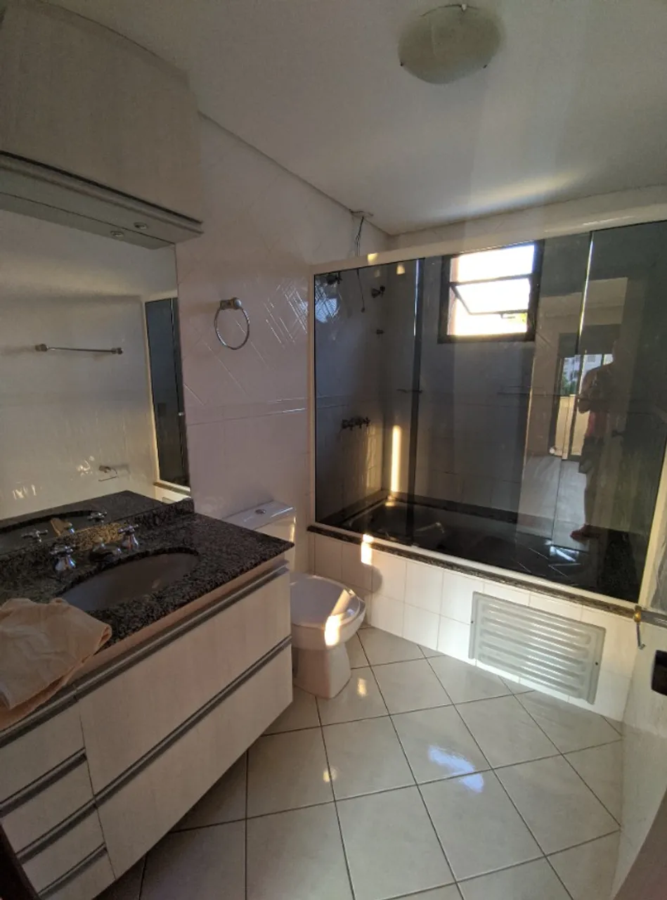 Unfurnished 3-bedroom apartment with 3 bathrooms and 2 parking — photo 14