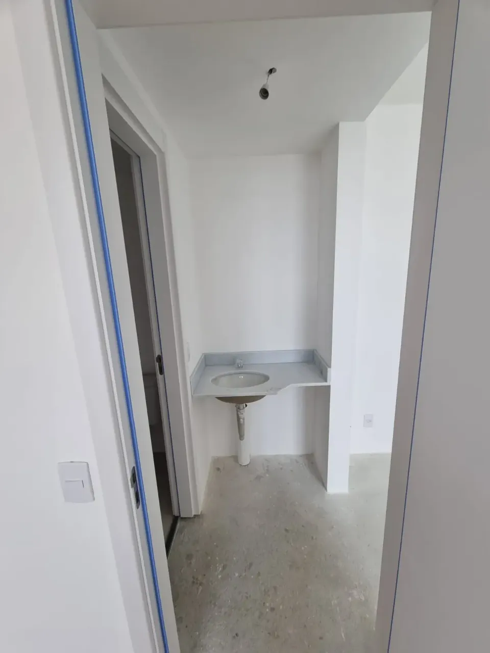Apartment with 1 bedroom and 1 bathroom, modern feel — photo 17