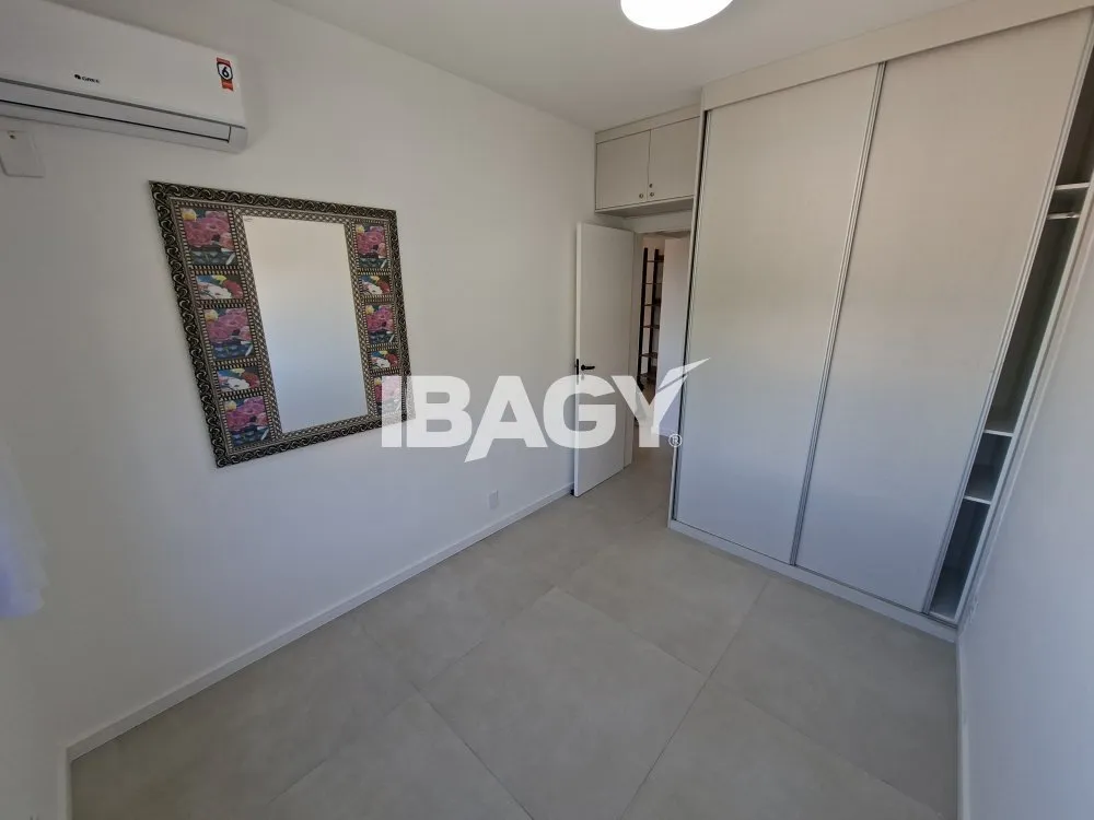 Квартира с 2 спальнями и кухней open-plan и 1 местом — photo 9