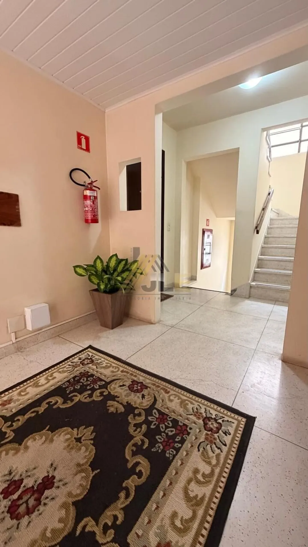 3-bedroom apartment with a home office in Curitiba — photo 15