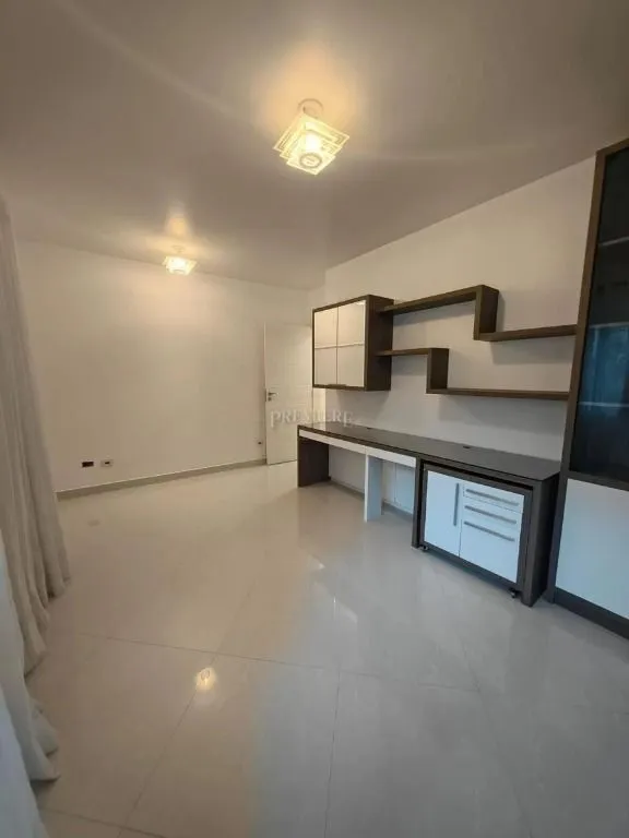 Будинок на 5 кімнат із балконом і 400 м² — photo 29