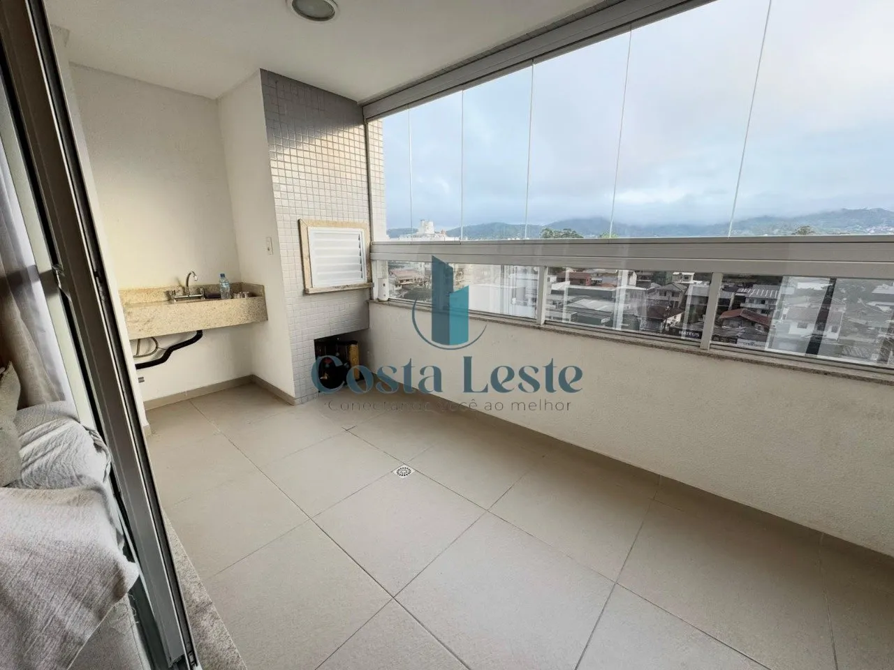 2-bedroom apartment with a home office in Florianópolis — photo 13