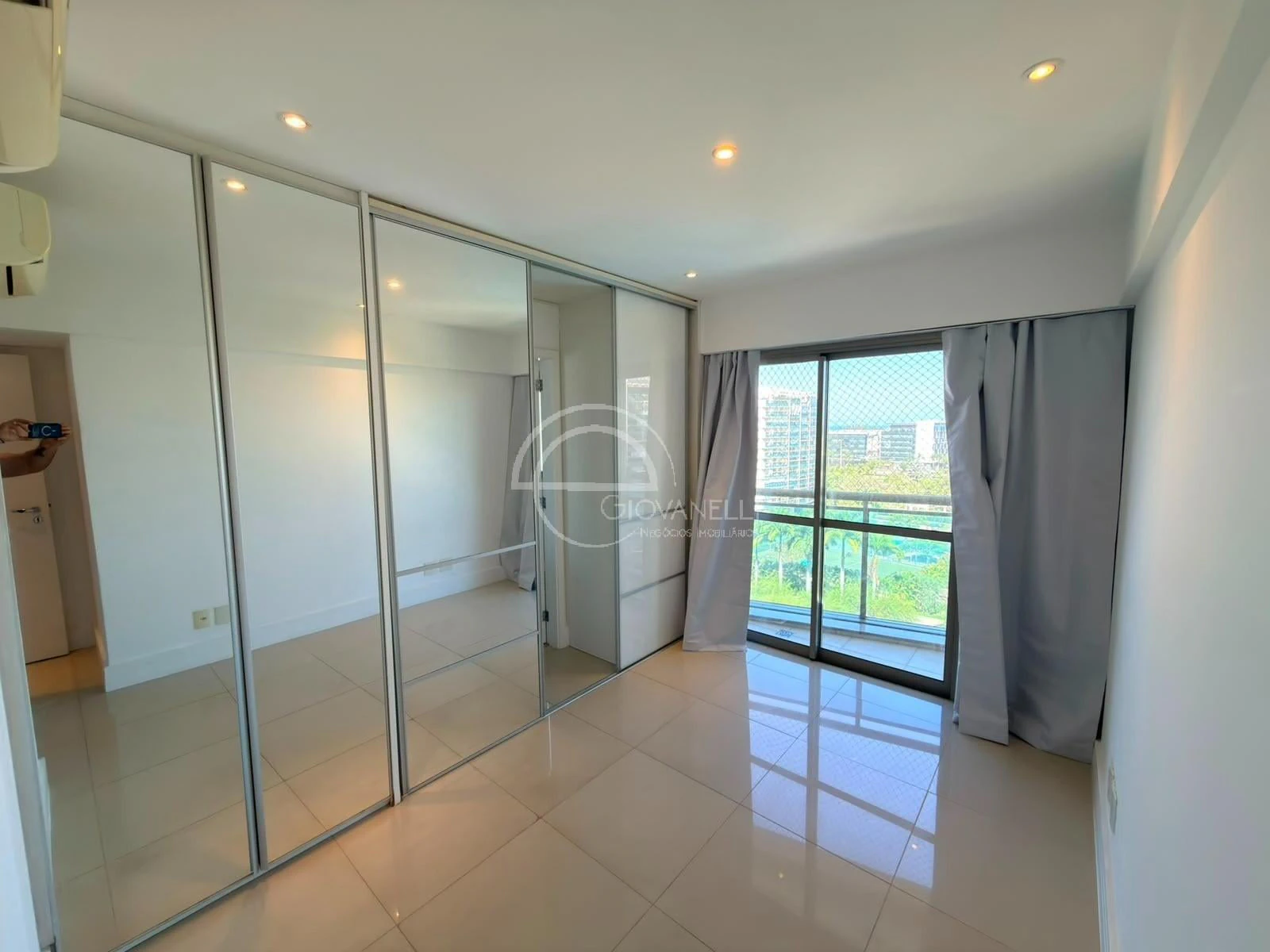Apartamento de 4 suítes com 233 m² e 3 vagas — photo 22