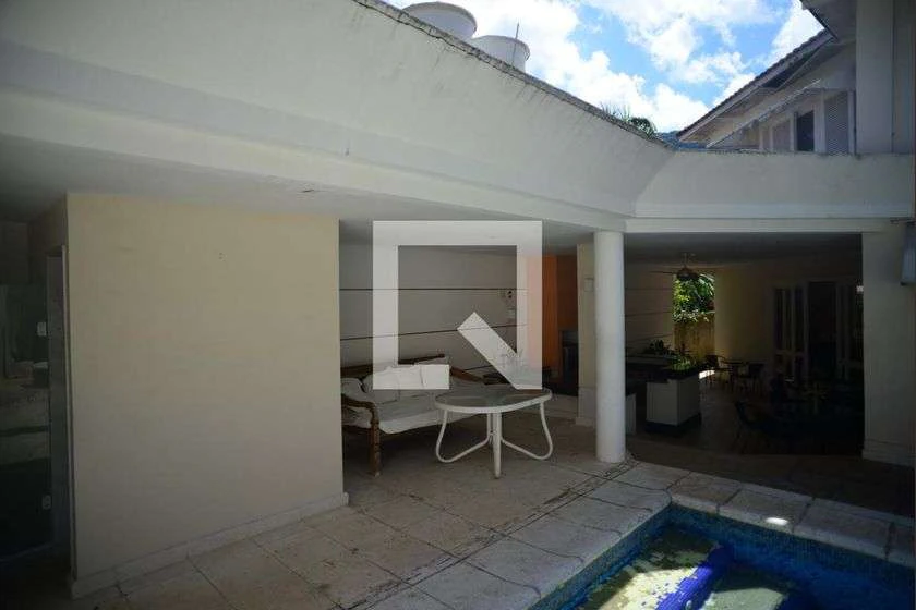 House in a gated community with 5 bedrooms and mountain view — photo 22