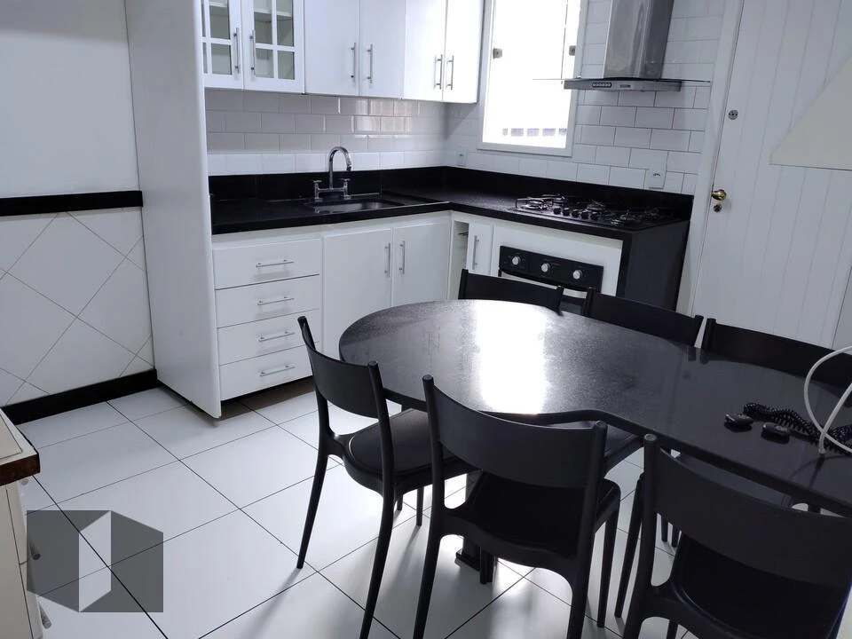 Невлаштований будинок із 4 спальнями та 4 ванними — photo 8