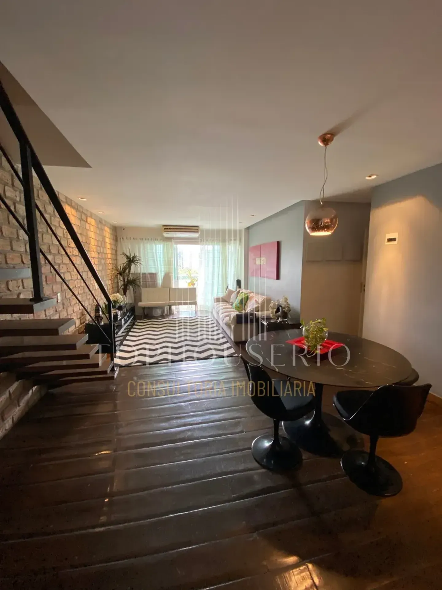 Furnished penthouse with 3 bedrooms and 4 bathrooms — photo 25