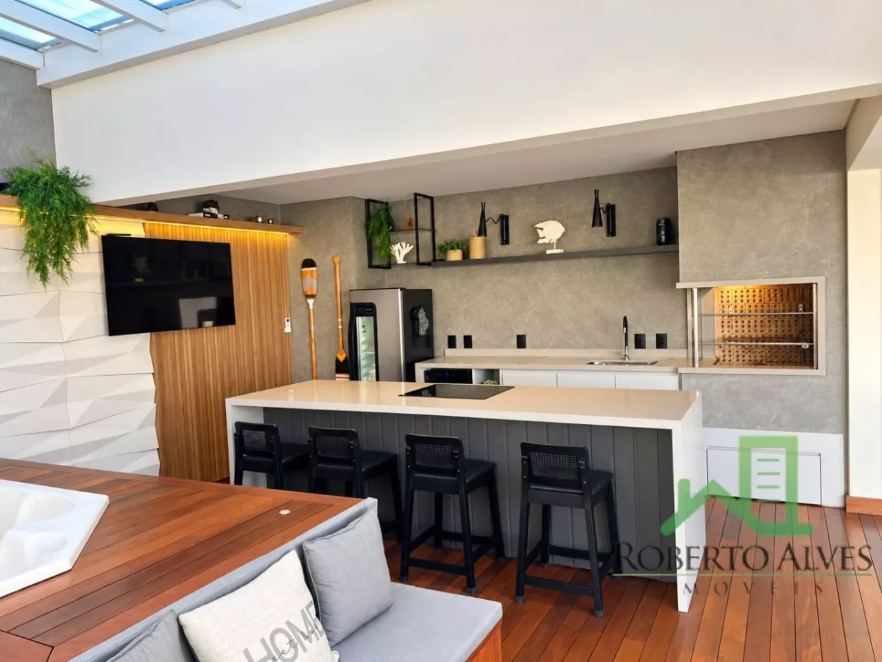 Furnished apartment, 240 m², with floor-to-ceiling windows — photo 12