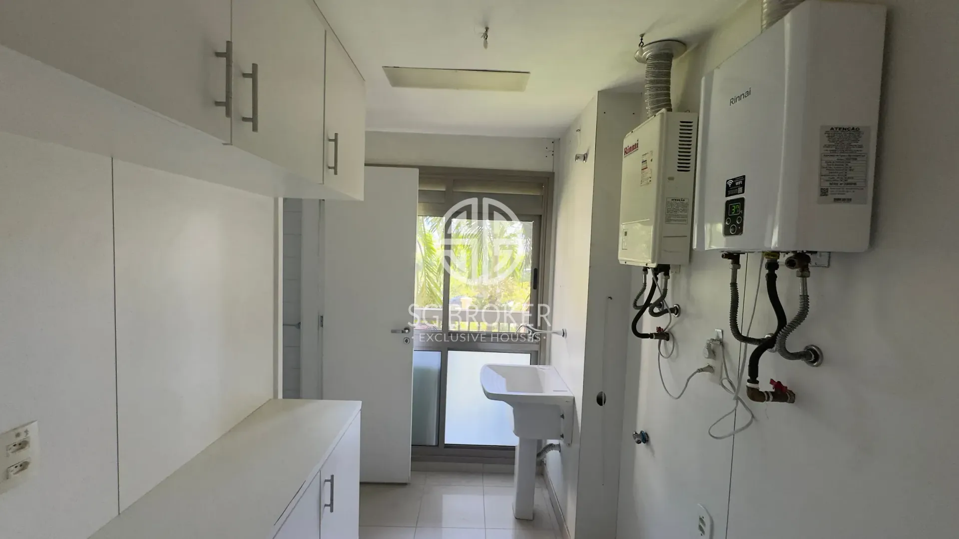 Apartamento com cozinha integrada e 4 dormitórios — photo 21