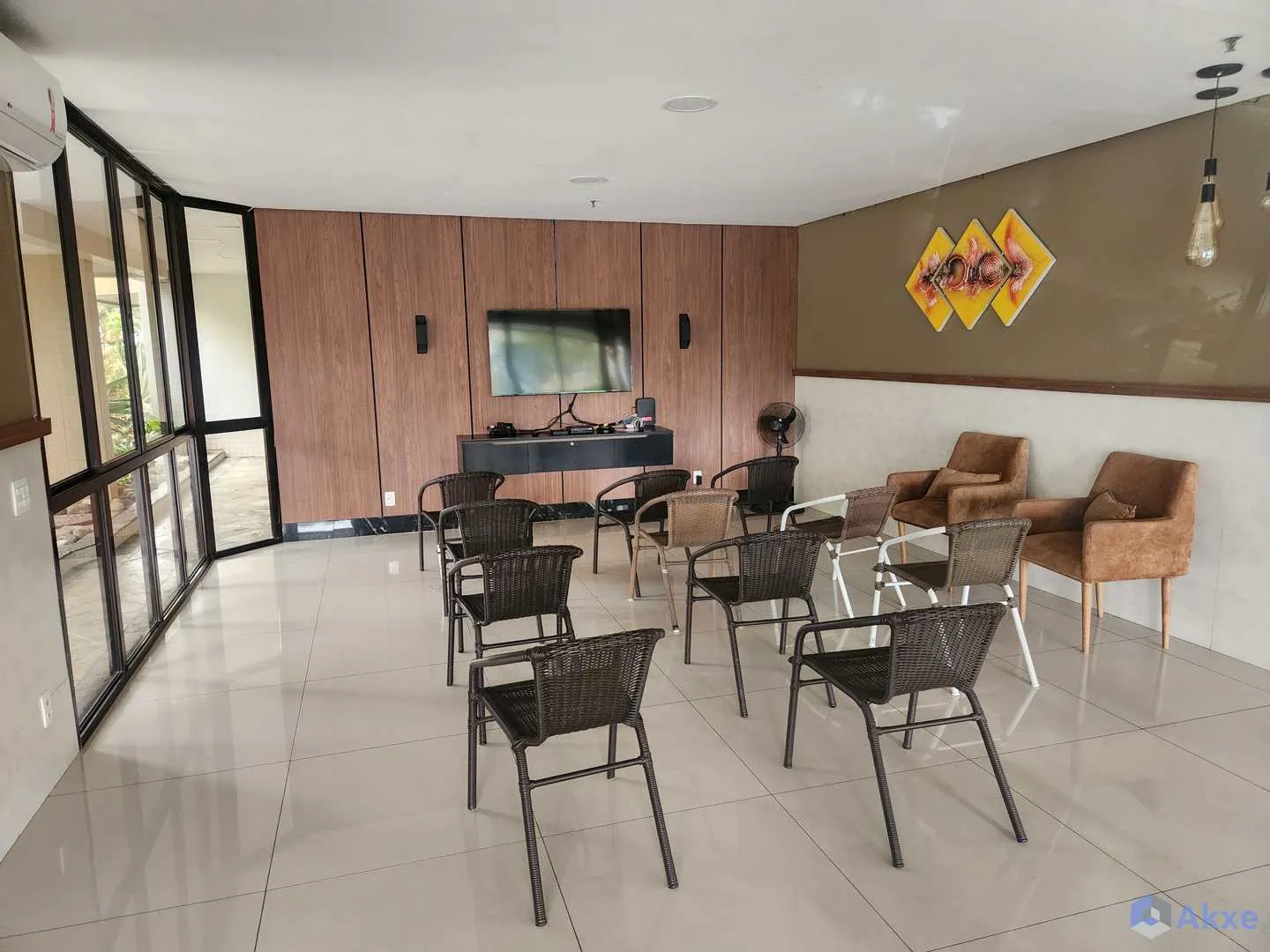 Apartamento de 2 quartos em condomínio com piscina aquecida — photo 42