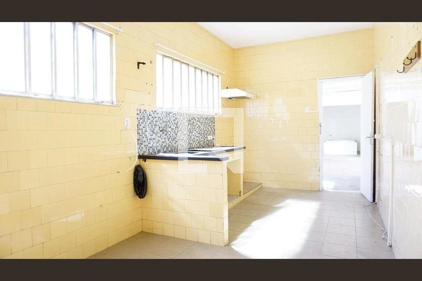 Rental house with 3 bedrooms, 480 m² and 2 parking spots — photo 10