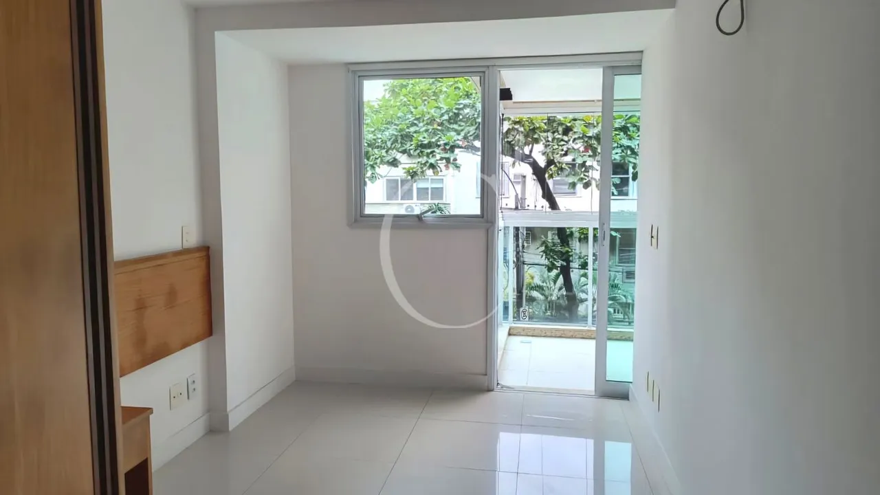198 m² apartment with 4 bedrooms and enclosed balcony — photo 5