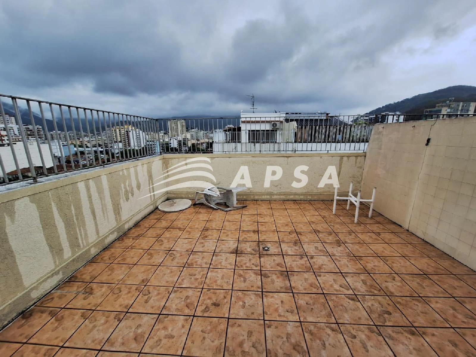 149 m² apartment with 3 bedrooms and a balcony — photo 25