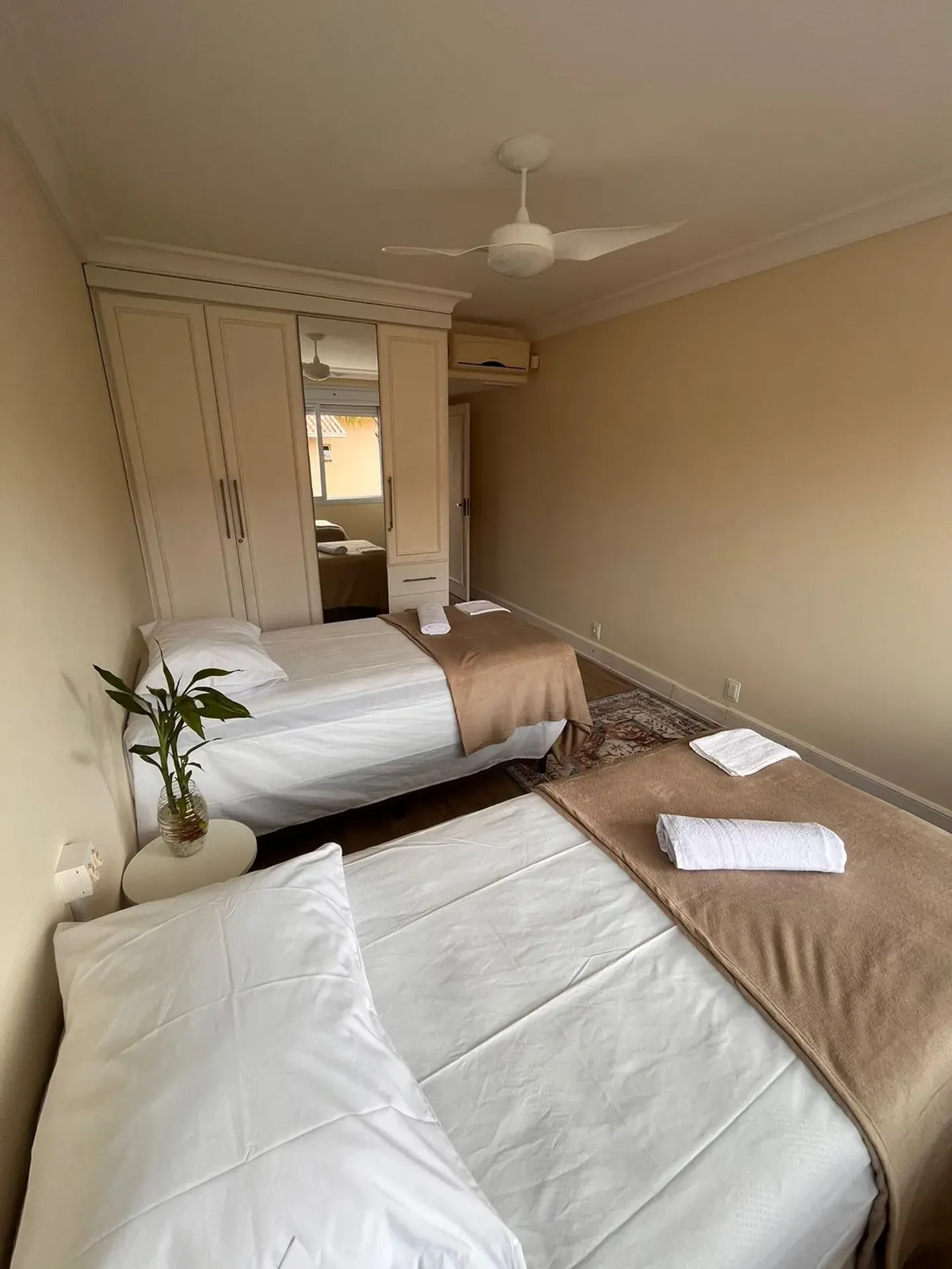Furnished house with 5 en-suite bedrooms — photo 33