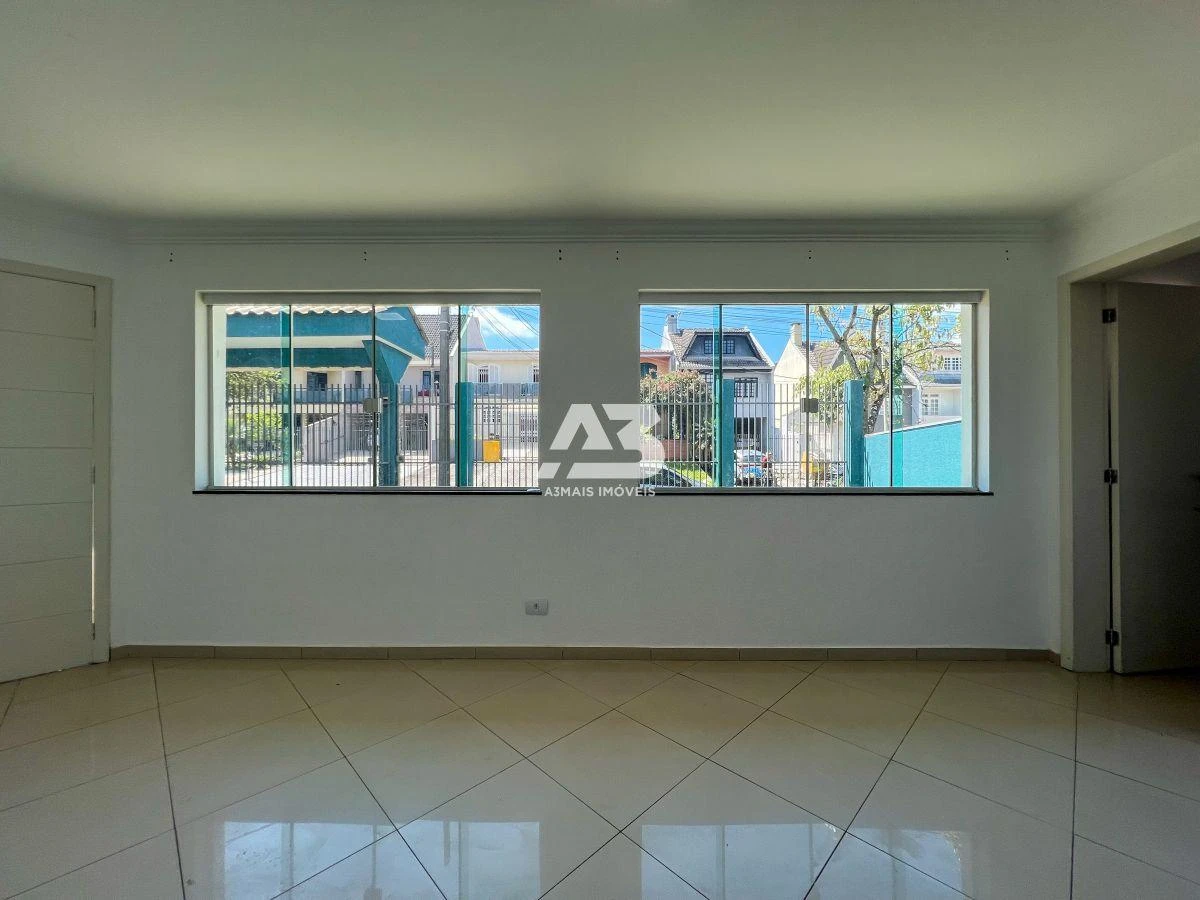 4-bedroom house with a washing machine in Curitiba — photo 12