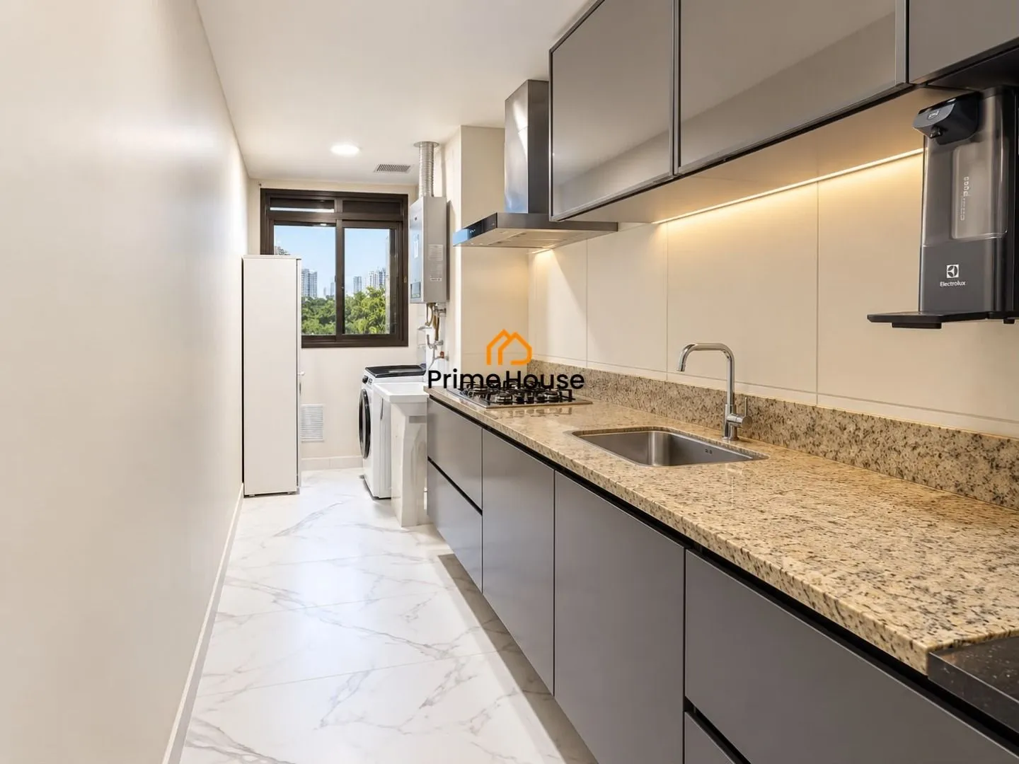 Furnished apartment, 122 m², with a washing machine — photo 6