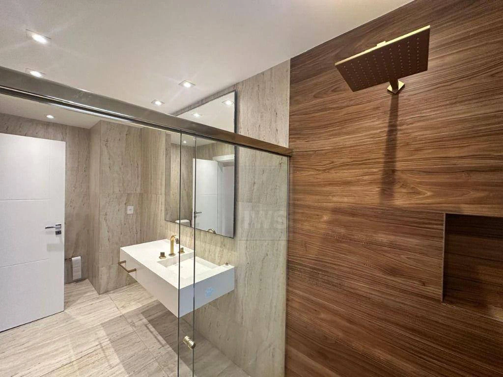 Furnished duplex penthouse with enclosed balcony — photo 2