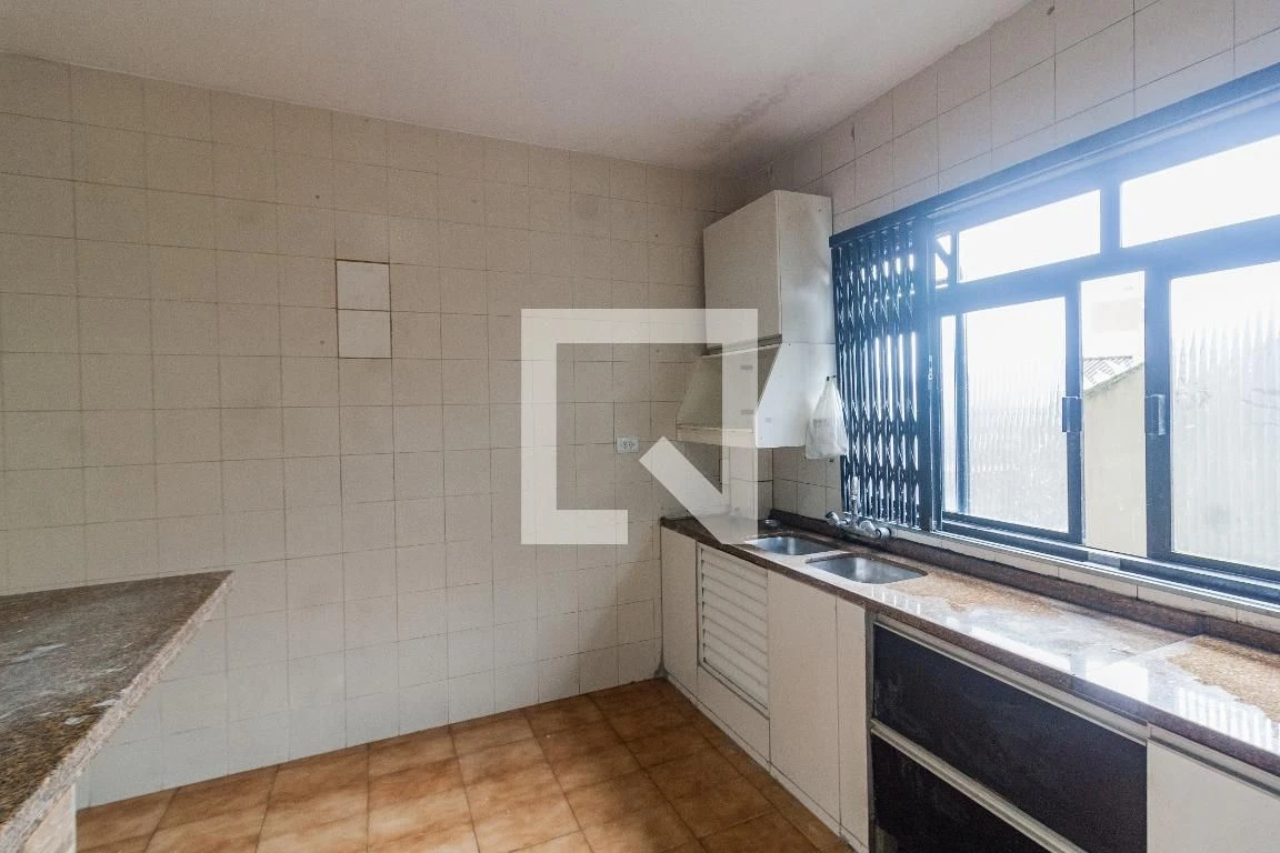 Studio, 70 m² — photo 17